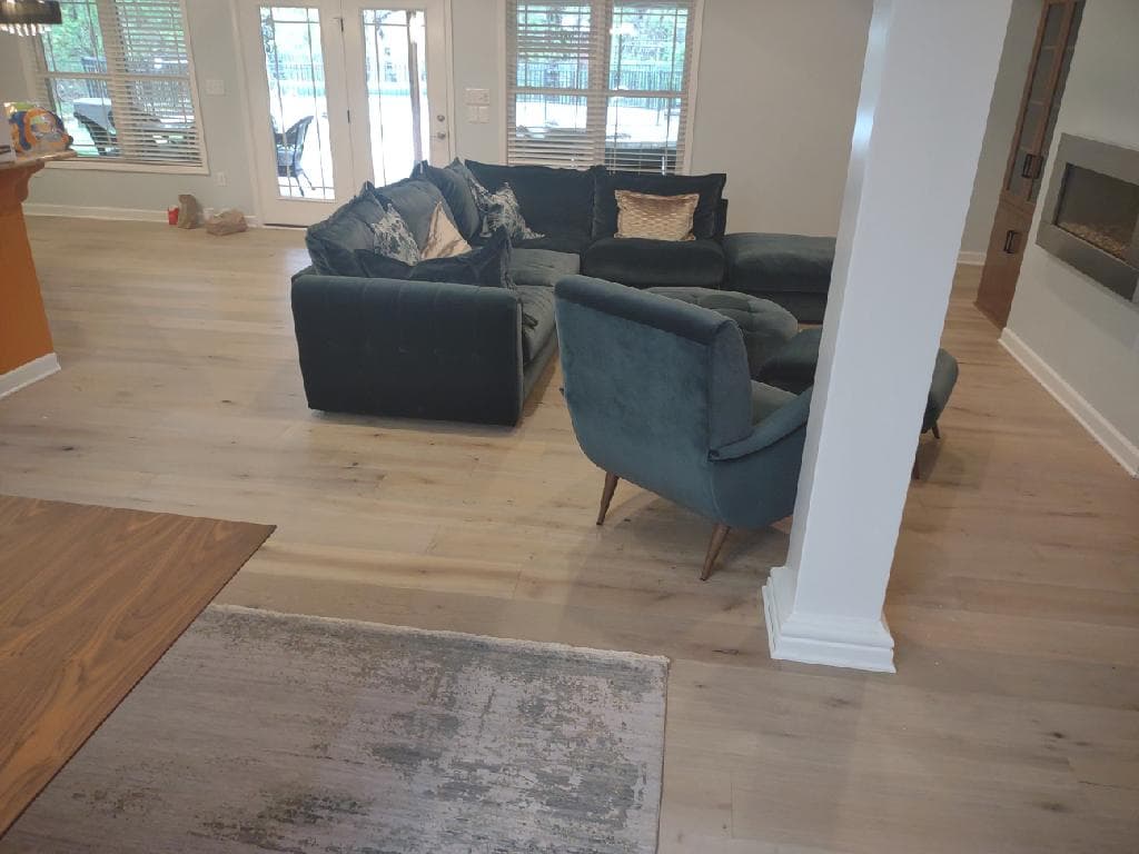 Living room vinyl flooring | Carpetland USA of Virginia