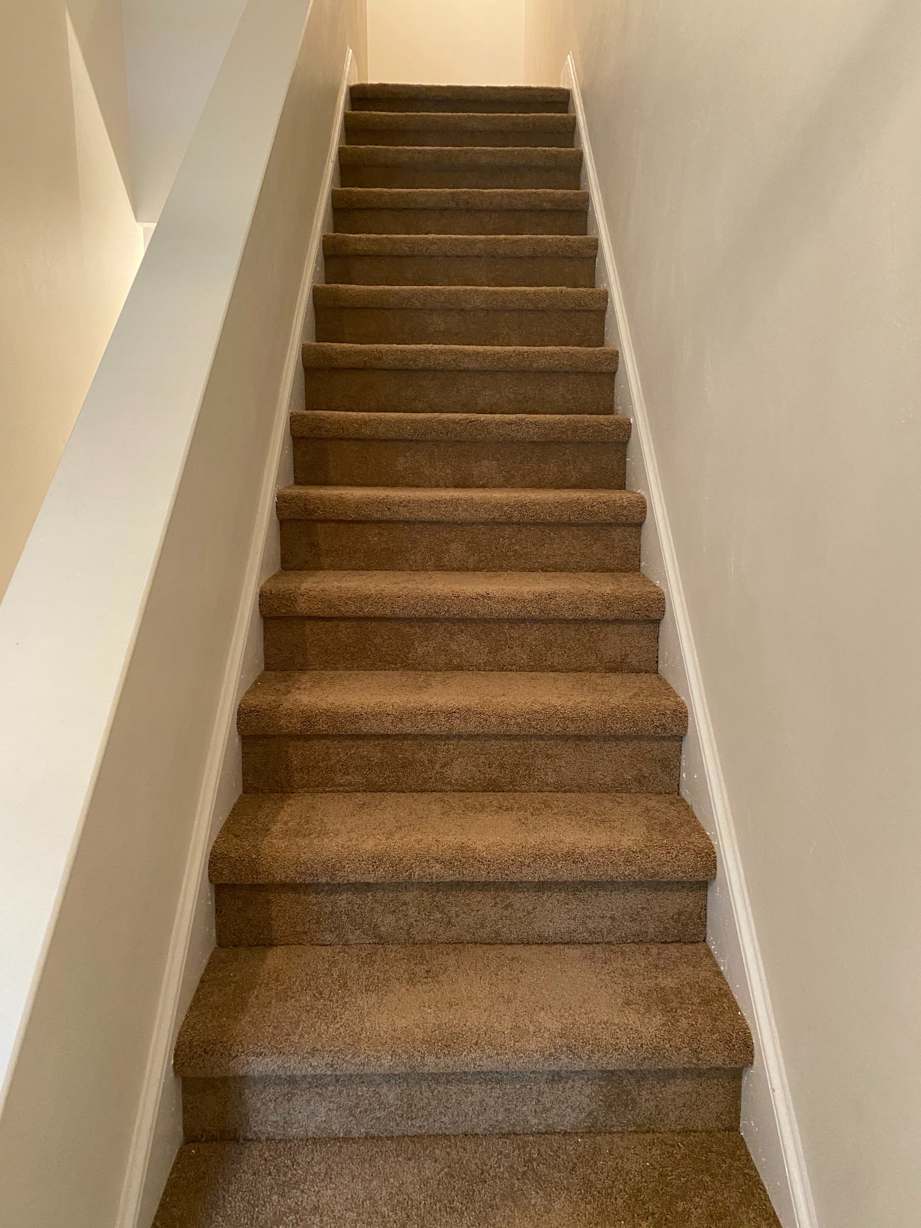 Stairs carpet flooring | Carpetland USA of Virginia