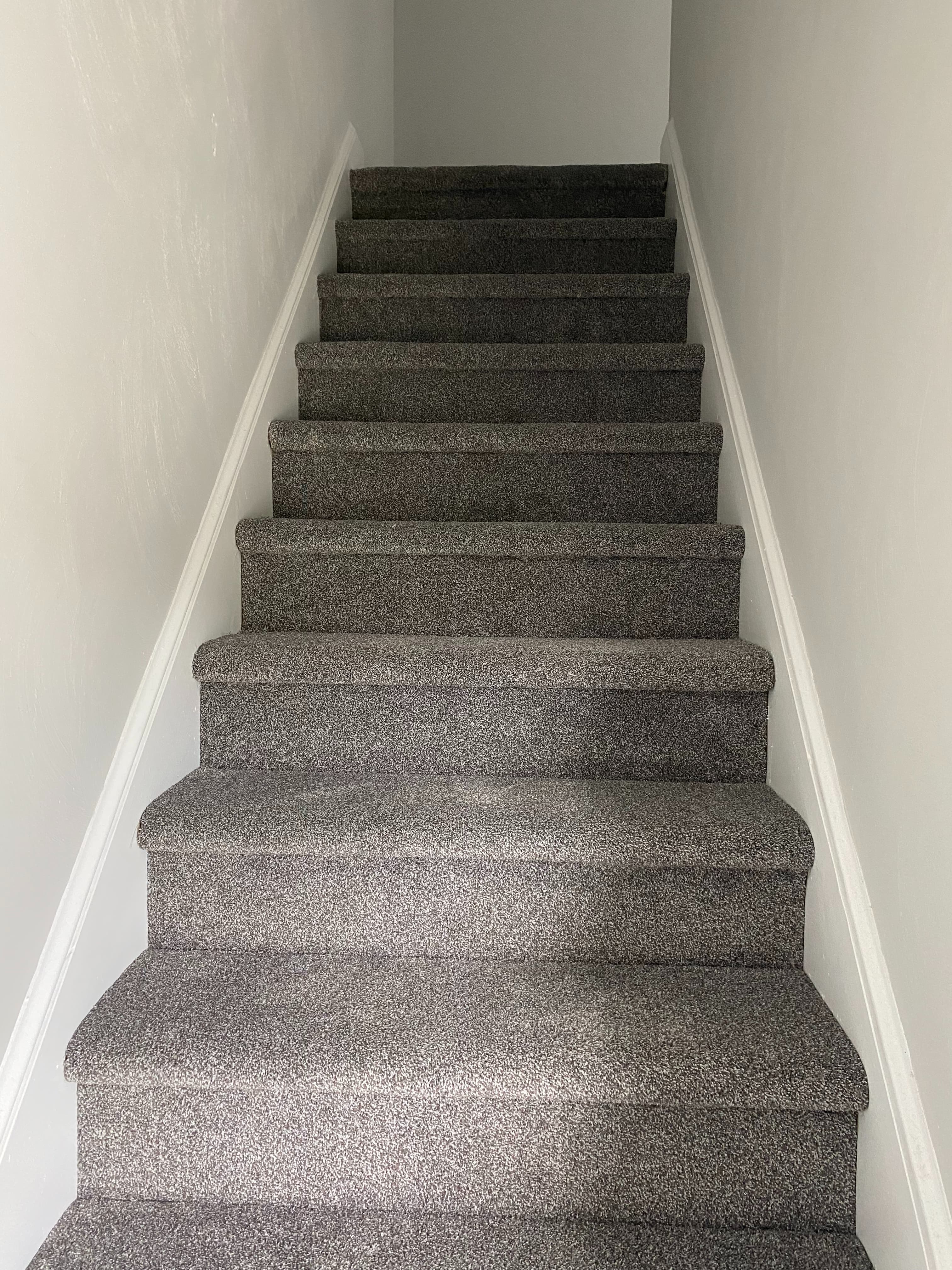 Stairs carpet flooring | Carpetland USA of Virginia