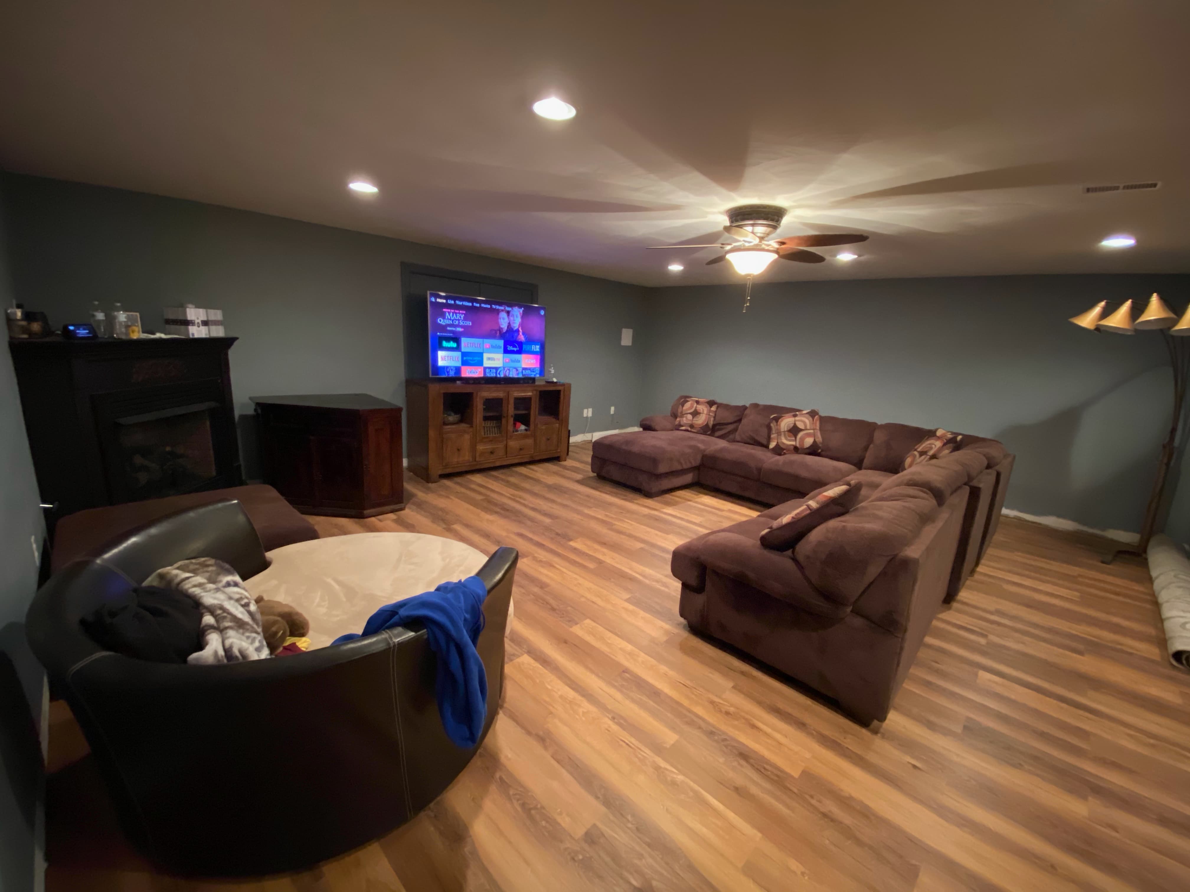 Living room Vinyl flooring | Carpetland USA of Virginia